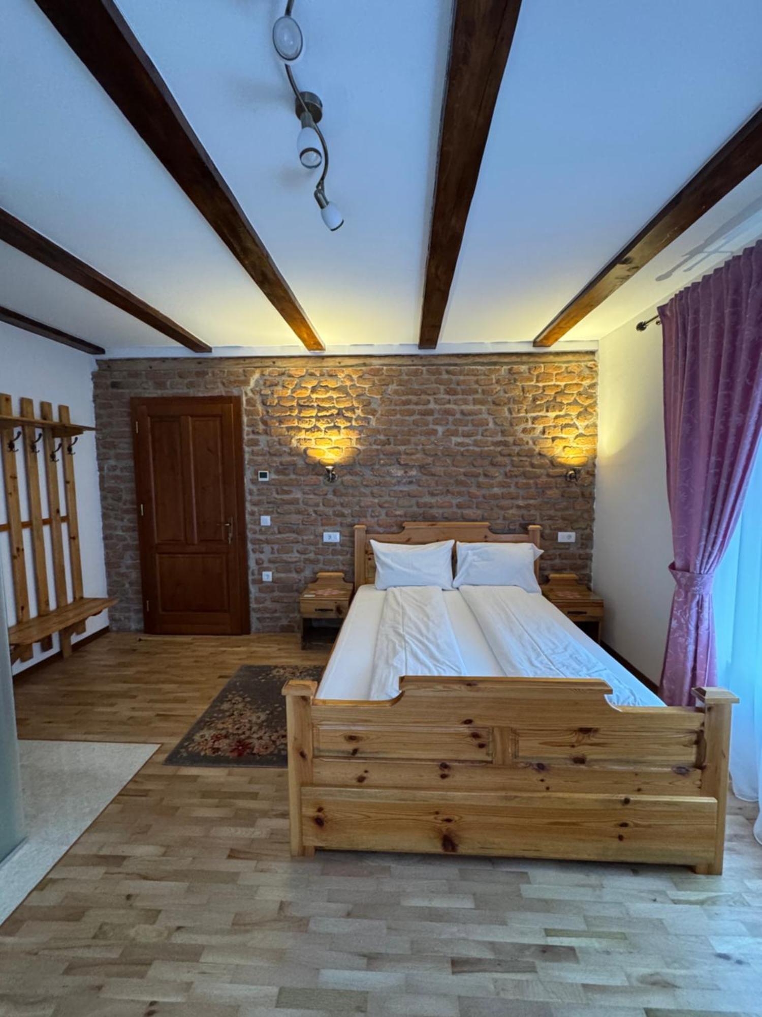 Casa Stefania Hotell Tălmaciu Exteriör bild