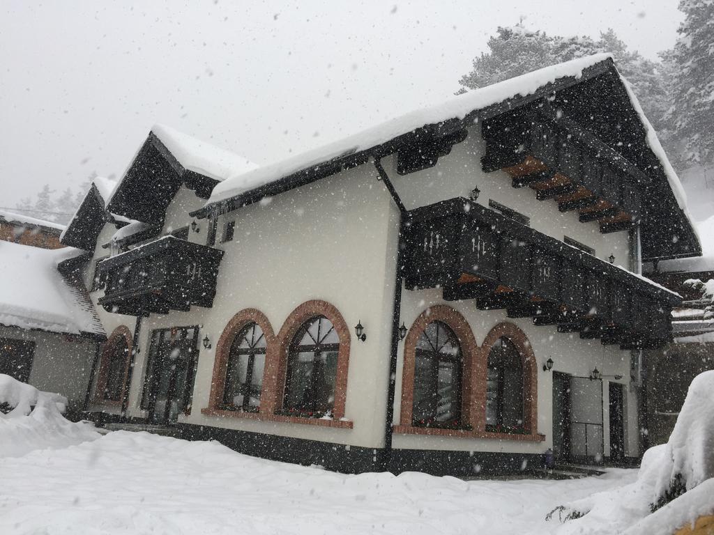 Casa Stefania Hotell Tălmaciu Exteriör bild