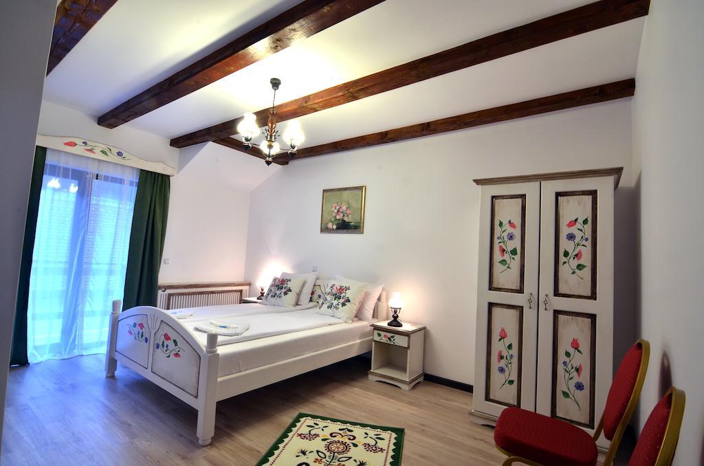 Casa Stefania Hotell Tălmaciu Rum bild